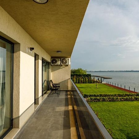 Lucky 13 Apartment Mamaia Luaran gambar