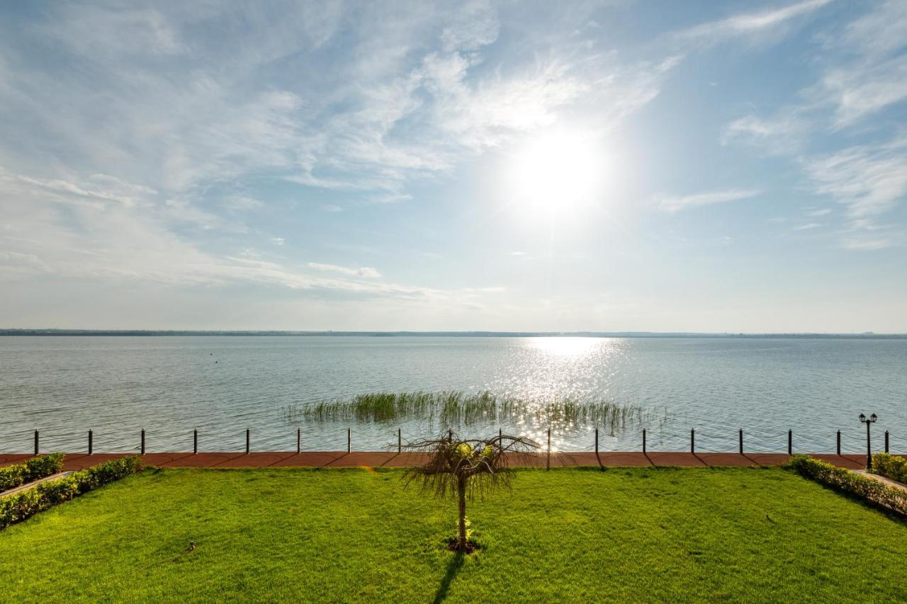 Lucky 13 Apartment Mamaia Luaran gambar